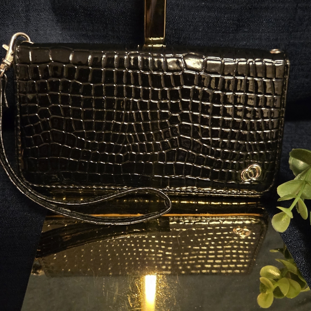 Brighton Black Croc Embossed Wristlet Wallet Organizer Zip Around